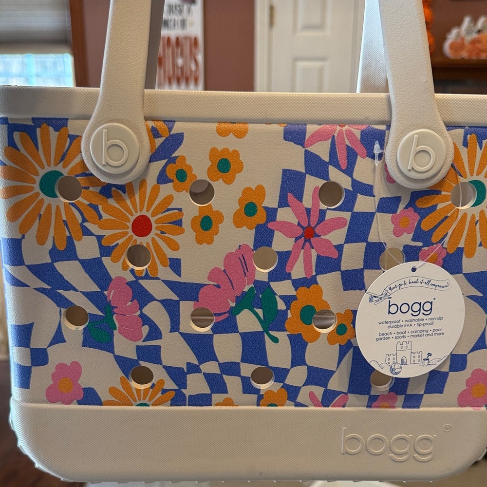 BOGG BAG Floral Tote - Blue, Orange, Pink - Picture 4 of 4